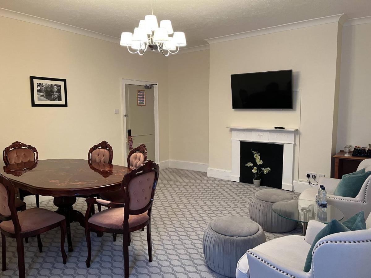 Avisford Park Hotel Аръндел Екстериор снимка